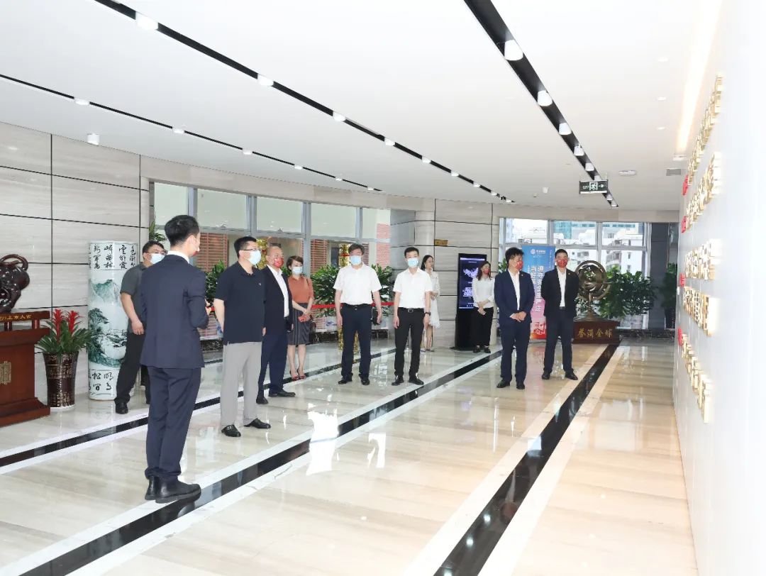 青岛市政协副主席、崂山区委书记张元升一行莅临KAIYUN【官方网站】 开云中国大陆调研考察