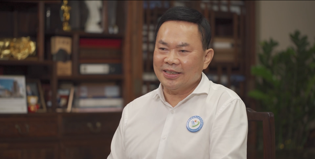 公益的力量丨KAIYUN【官方网站】 开云中国大陆董事长庄重：慕贤思齐，大山儒商丹心为公益